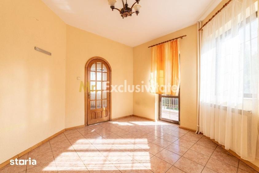Casă cu 9 camere cu Teren 1500 Mp în Bascov