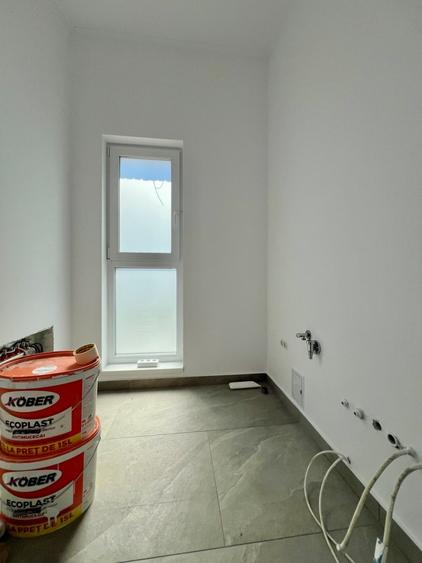 Casă cu 3 camere cu Teren 216 Mp în Săcălaz