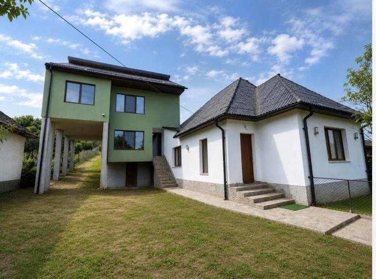 Casă cu 4 camere cu Teren 2906 Mp în Central
