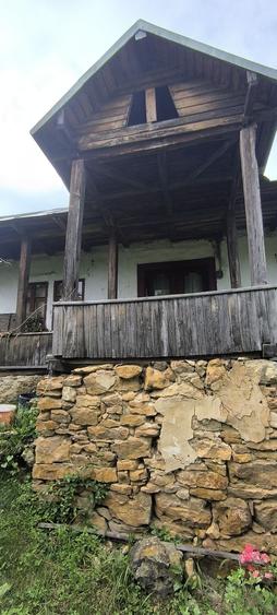 Casă cu 2 camere în Salcia