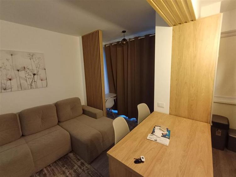 Apartament cu 2 camere semidecomandat în Lunca Cetățuii
