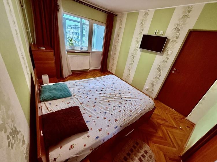 Inchiriez apartament 2 camere zona Obregia sector 4 - 1