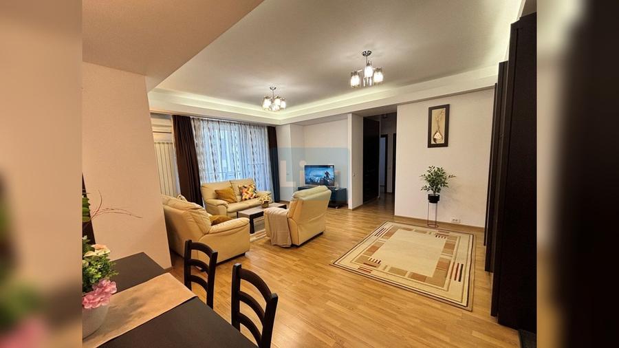 Apartament cu 4 camere decomandat în Herăstrău