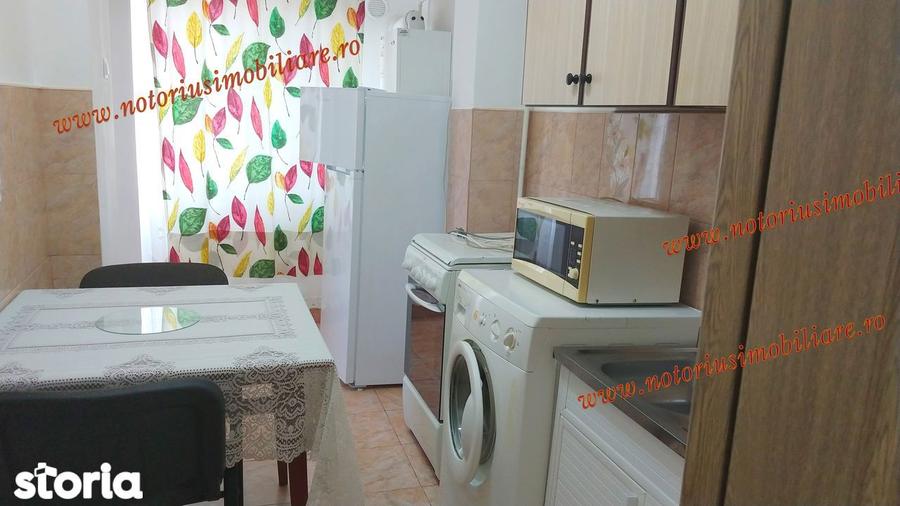 Garsonieră decomandată în Central