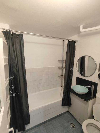 Apartament cu 3 camere decomandat în Ștefan cel Mare