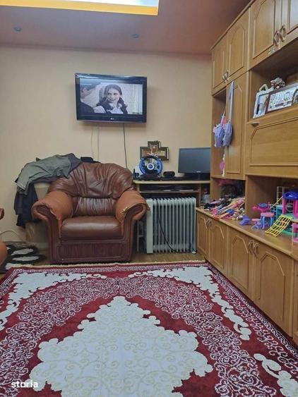 Apartament cu 3 camere decomandat în Mihai Bravu