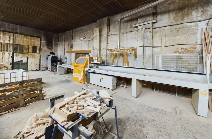 Spațiu comercial, de 1,280 mp, în Șoimoș