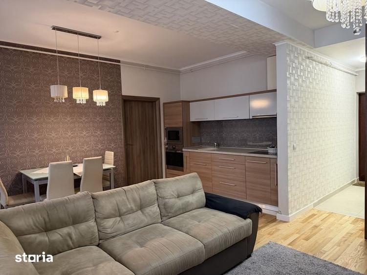 Apartament cu 3 camere în Calea Moldovei