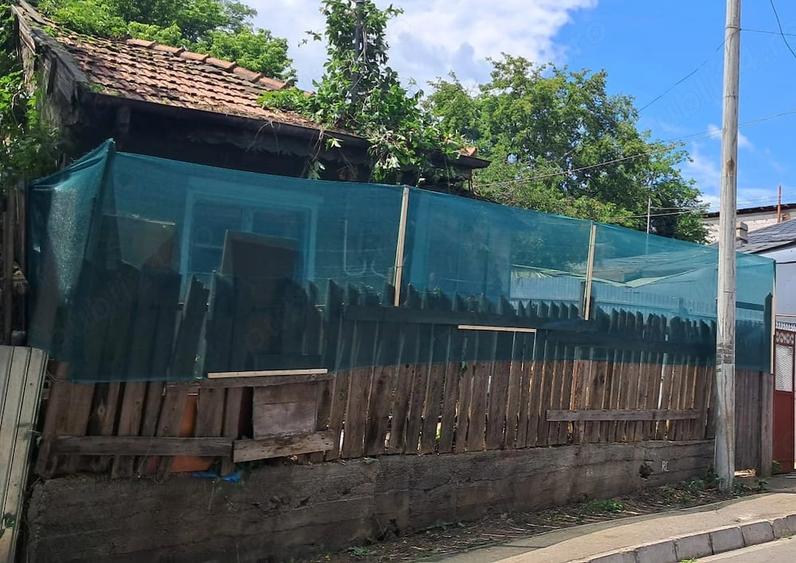 Casă cu 3 camere cu Teren 130 Mp în Tei