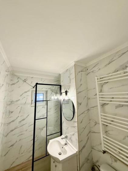 Închiriez apartament 3 camere - 6