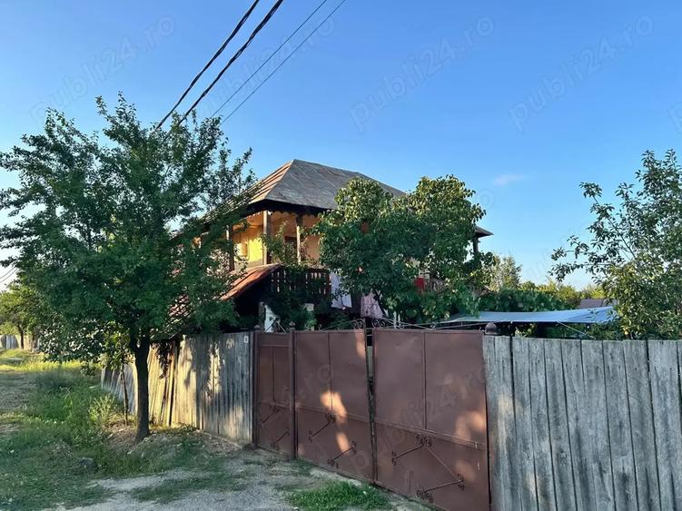 Vand casa batranesca + 1000mp teren intravilan, com. Dragutesti, sat Urechesti - 2