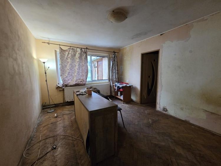 DE VANZARE-APARTAMENT 2 CAMERE-ALEXANDRU CEL BUN - 2