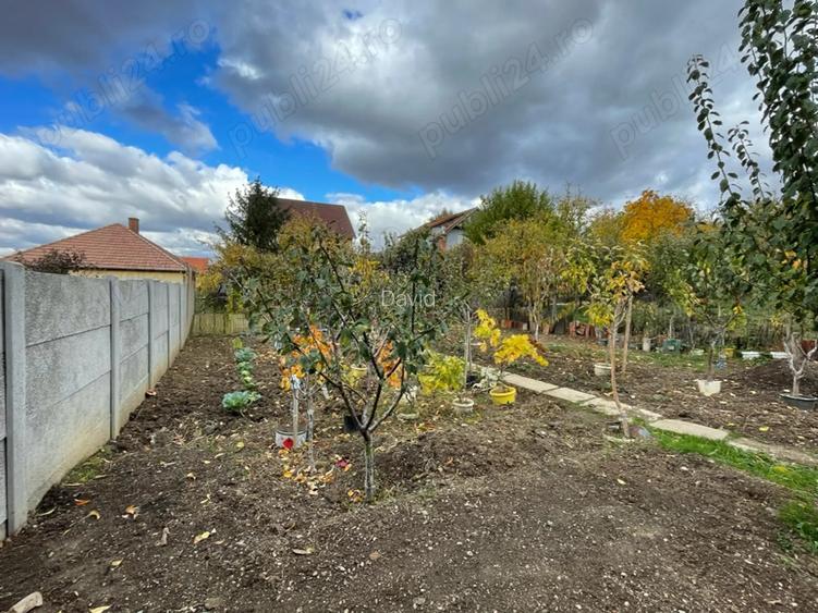 Casa de vanzare cu 6 camere, 900mp teren Casa de vanzare cu 6 camere, 900mp teren