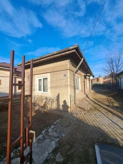 Central Targoviste , vanzare proprietate- casa si teren - 3