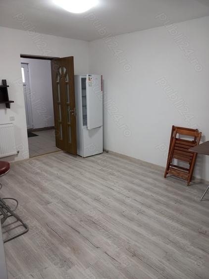 Vand apartament 2 camere, tip casa, in Lehliu-gara - 6