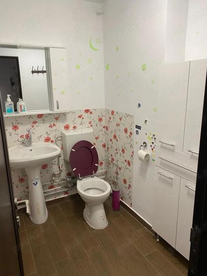 Ap 3 camere, Dristor, Bd Rm Sarat, et 6 8, loc de parcare - 8