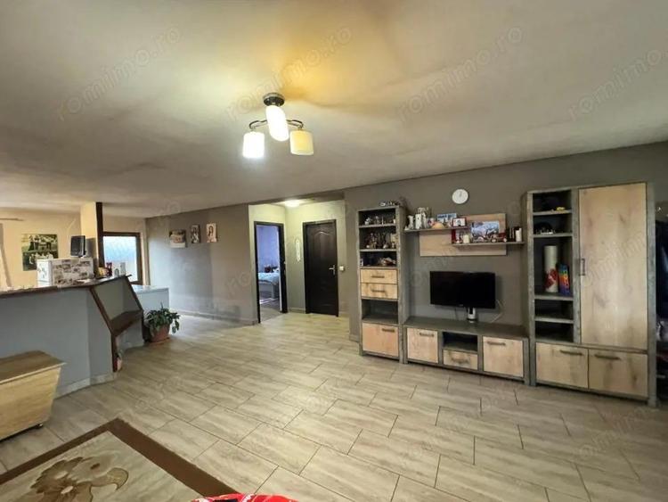 Casa cocheta cu terasa | 5 ari teren - 6