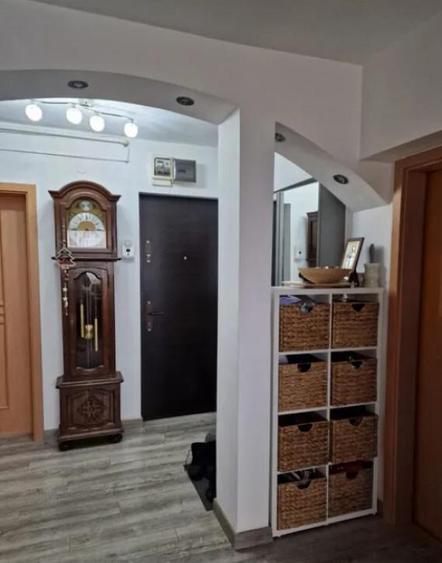 Apartament 2 camere, decomandat - zona Astra - 4