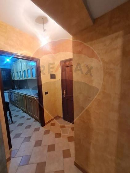 Spațiu de inchiriat in zona centrala - 2