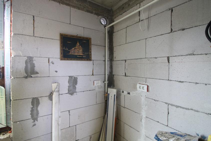 Vila D+P+M  Sat Costi ( Floricultura) cu bransamente la utilitati - 17