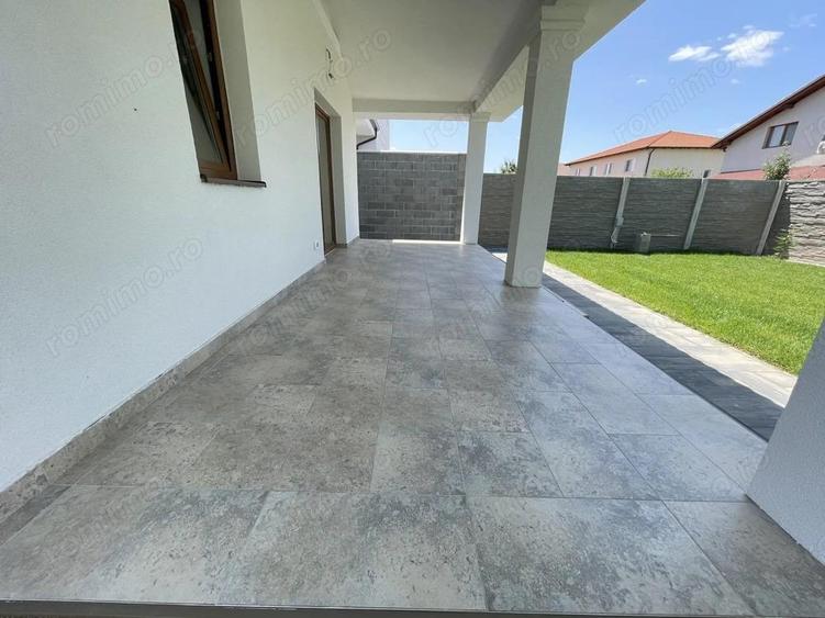 Duplex despartit prin spatiu tehnic - 1