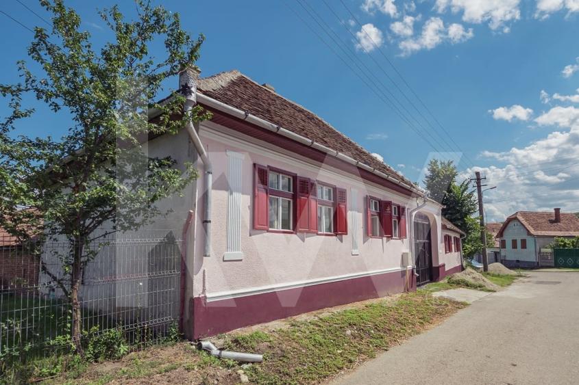 Casa cu vedere panoramica si teren generos in Alamor Jud. Sibiu - 3