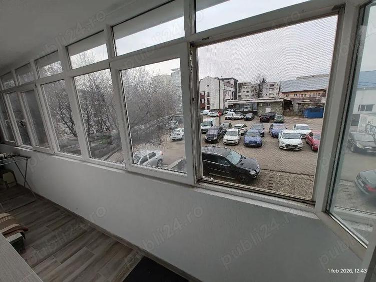 apartament 2 camere,58mp, decomandat,etaj 1 , Corni?a Bistri?ei ,bloc turn - 10