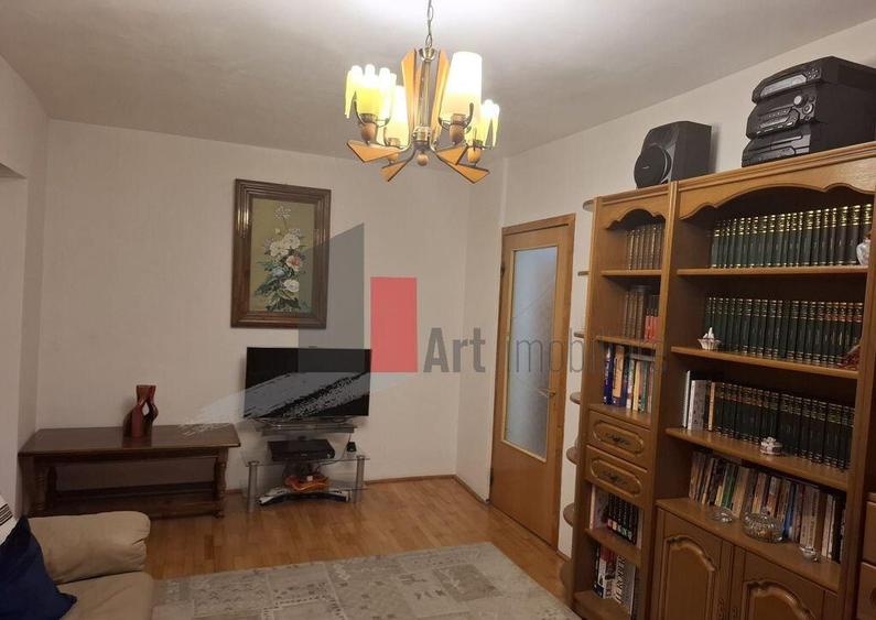 Apartam 3 camere, SD, et.9/10, Pia?a Salajan - 15