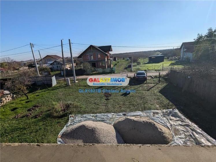 Adunatii Copaceni vila P+1 ,5 camere,suprafata 165 mp, teren 1300 mp - 31