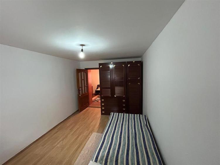 Casa de vanzare in Odobesti - 11