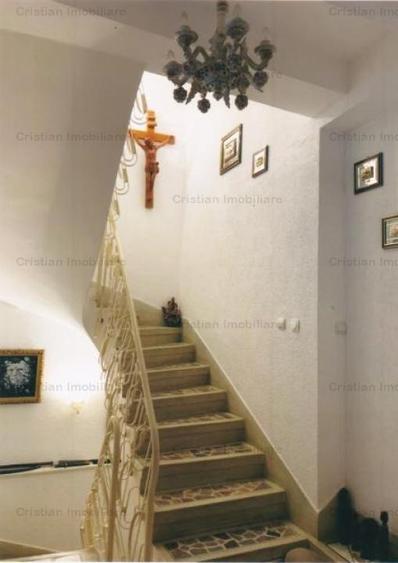 Vila DEOSEBITA, D+P+2, zona Ultracentrala - 6