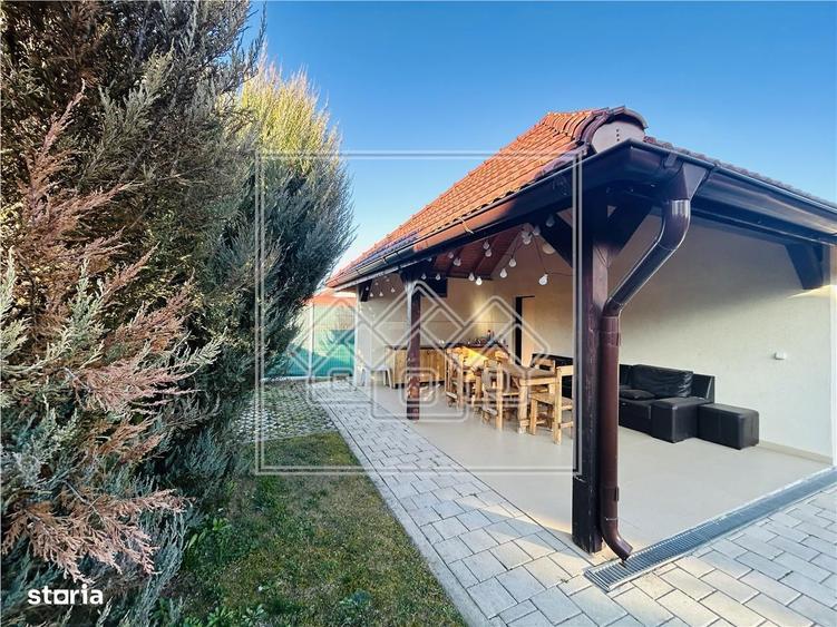 Casa individuala, teren mare, 2 garaje - Sura Mica - 4