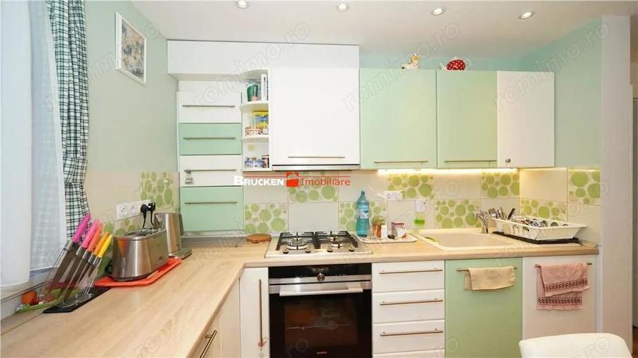 Apartament 3 camere complet renovat Piata Bucuresti, Oradea - 2