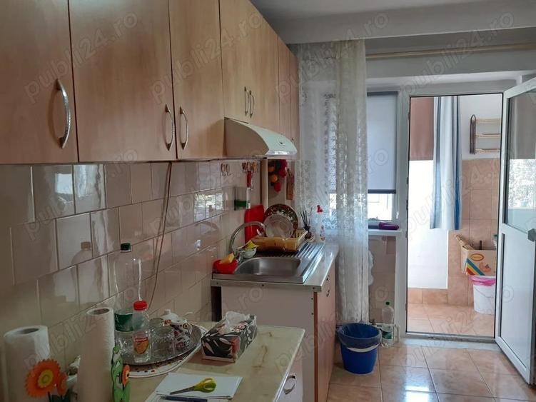 Vanzare Apart. 2 cam. cf.1 dec.,et.4, spraf.utila 50.45, balcon de 7.ml, str. Randunicii Zona Obor - 14