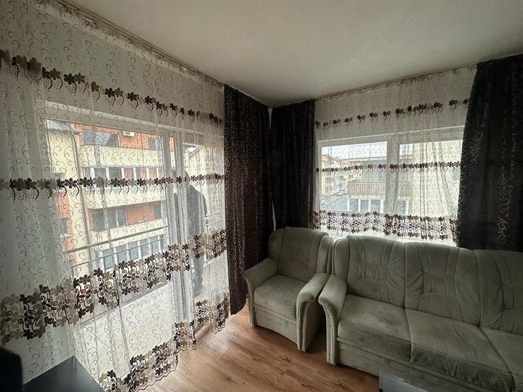 Proprietar inchiriez apartament 2 camere - 4