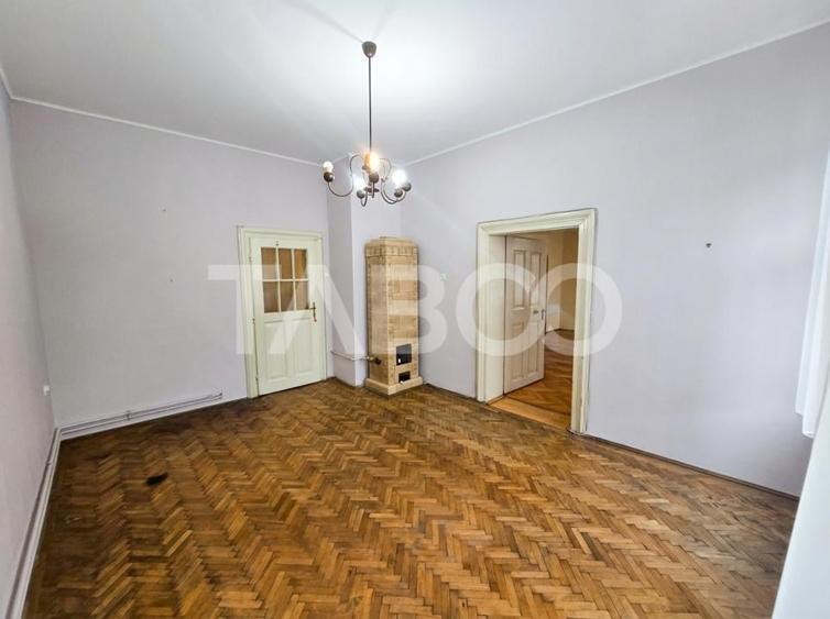 Apartament 3 camere 80 mpu etaj 1 zona Centru Istoric - 4
