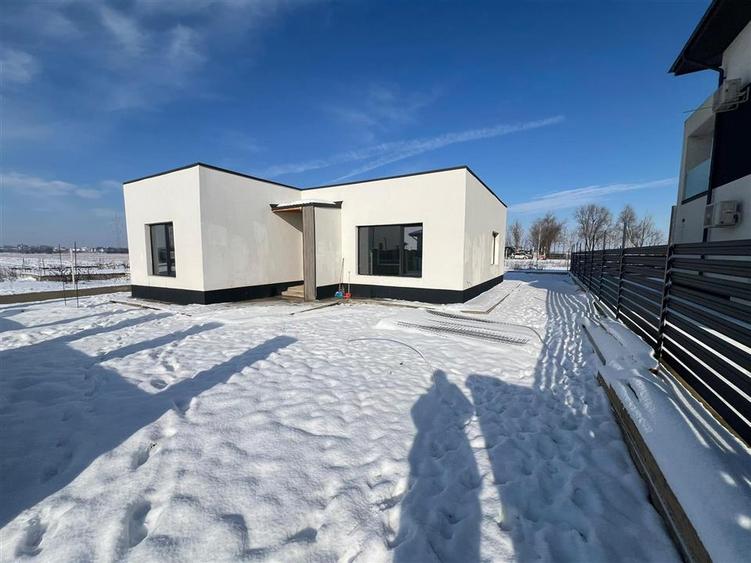 Casa 3 camere-2 bai-10 min de STV - 1