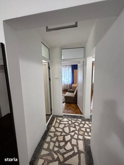 Apartament cu 3 camere decomandat în Zorilor