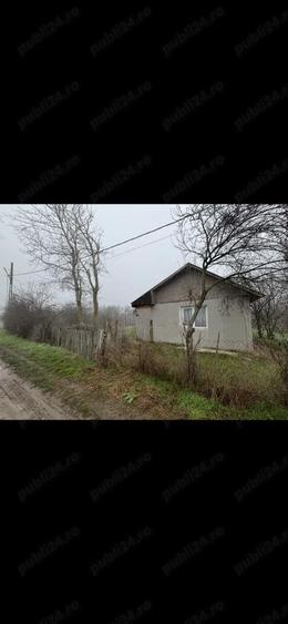 Teren vanzare + constructie 2499 mp electricitate+apa - 1