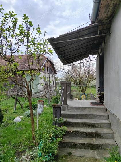 De vanzare doua case parinte?ti pe acela?i teren, in Ca?eiu, jud. Cluj - 4