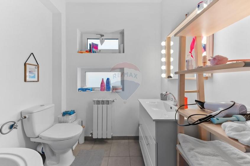 VANZARE Casă / Vilă moderna cu 4 camere si curte Dragomiresti-Deal - 30