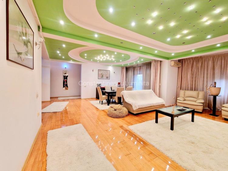 Apartament cu 4 camere 135mp de vanzare