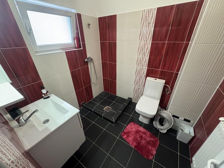 Casa 3 camere cu Mansarda zona Tineretului Ovidiu - 8