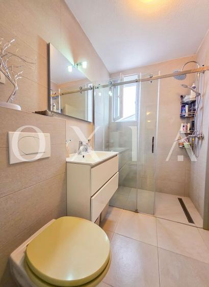 Apartament cu 2 camere semidecomandat, mobilat în Giroc