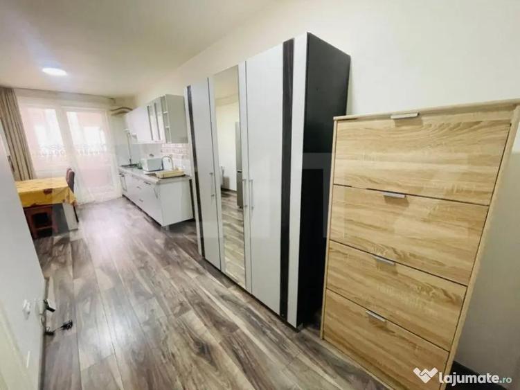 Apartament 3 camere 58mp, bloc cu lift, zona Vivo - 1