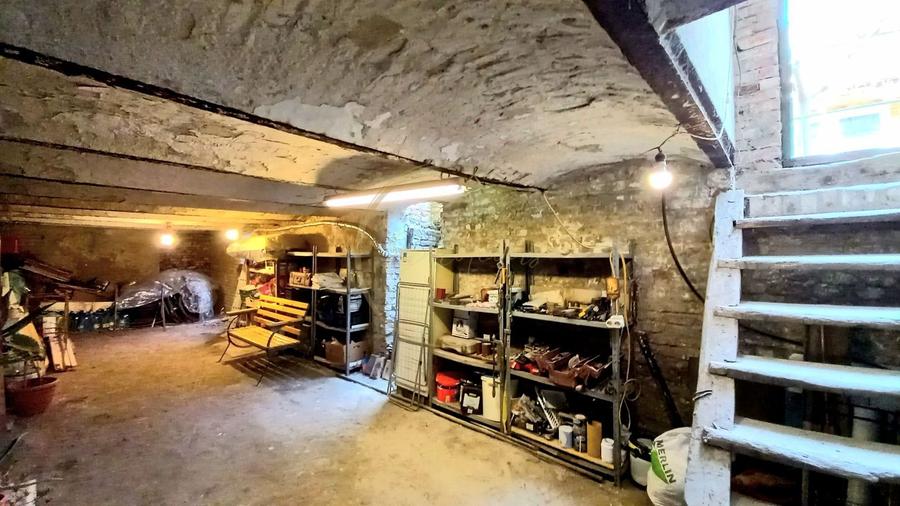 SUPER OFERTĂ | Casă cu 2 camere la curte comună + beci | SPAȚIU ȘI INTIMITATE - 11