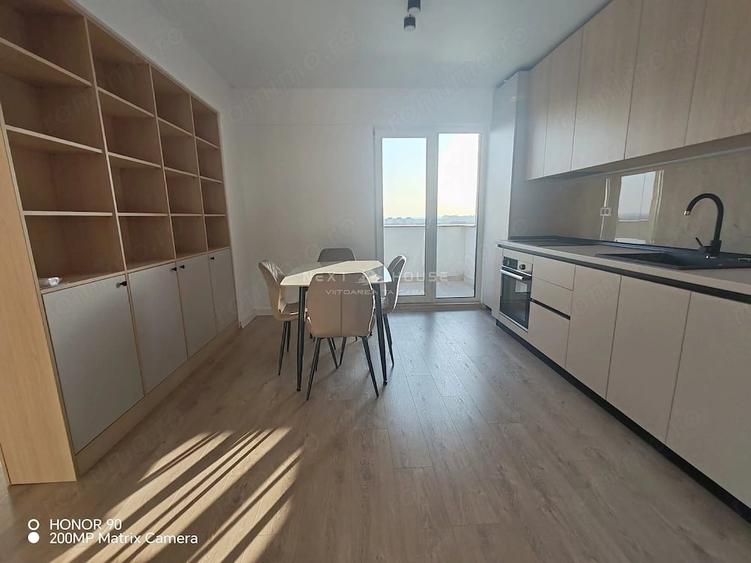 Apartament cu 3 camere decomandat în Parcul Carol