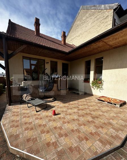 Casa de vanzare, cu 4 camere, 120 mp, Zona Piata Mare Casa de vanzare, cu 4 camere, 120 mp, Zona Piata Mare