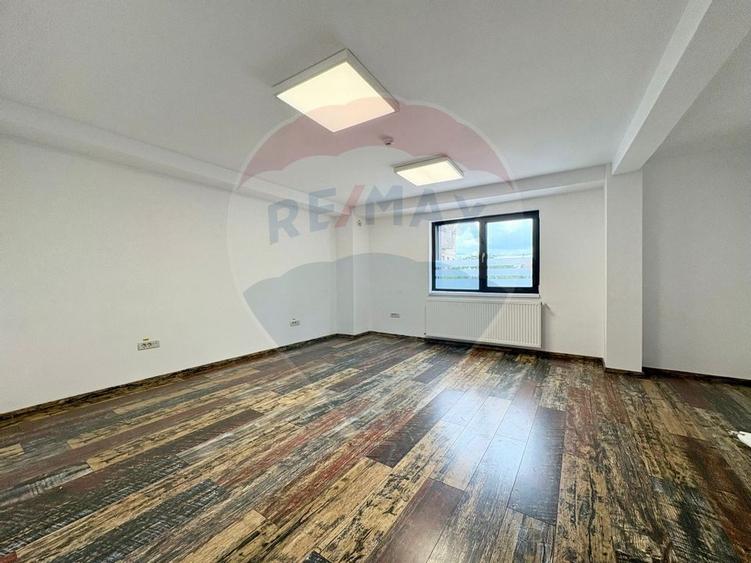 Spațiu de birouri  zona 13 Decembrie- Etaj 1 - 9