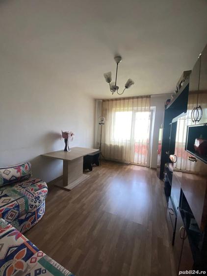 Inchiriez apartament 2 camere Pia?a Sud, etaj 3, mobilat complet. - 7